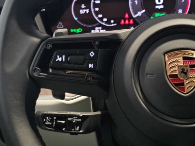 2025 Porsche Cayenne S E-Hybrid