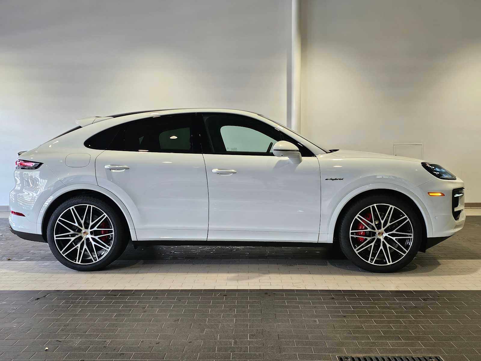 2025 Porsche Cayenne S E-Hybrid