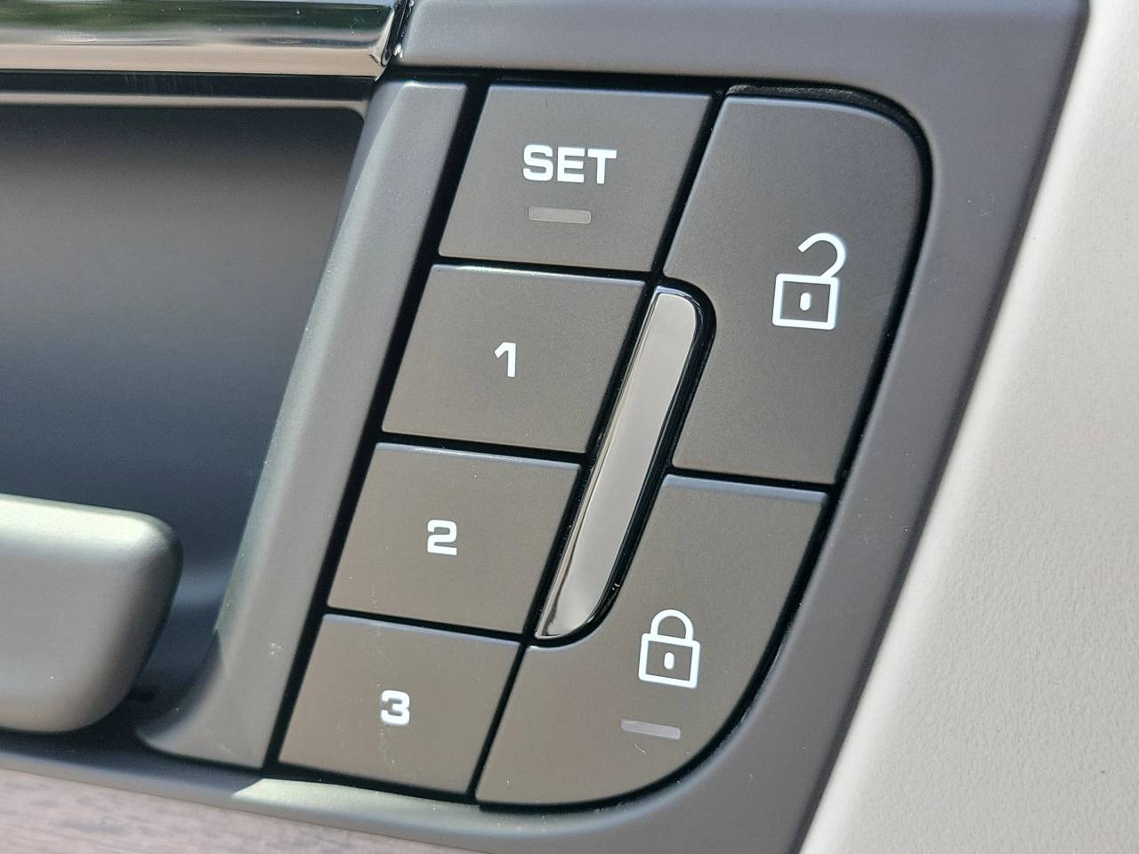 2025 Porsche Cayenne S E-Hybrid