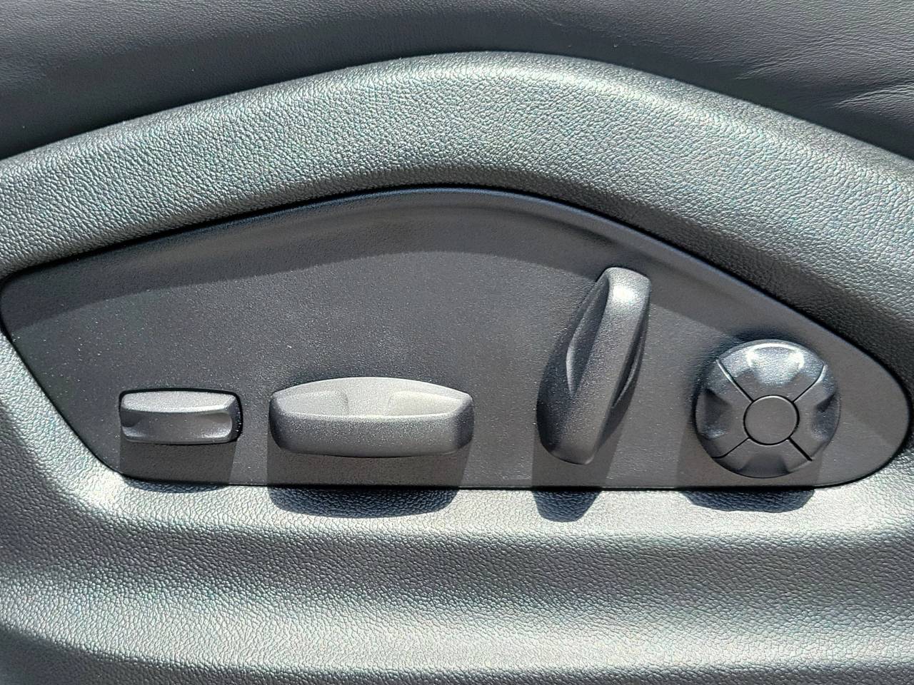 2025 Porsche Cayenne S E-Hybrid