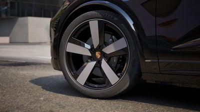 2027 Porsche Macan Macan 4S Electric