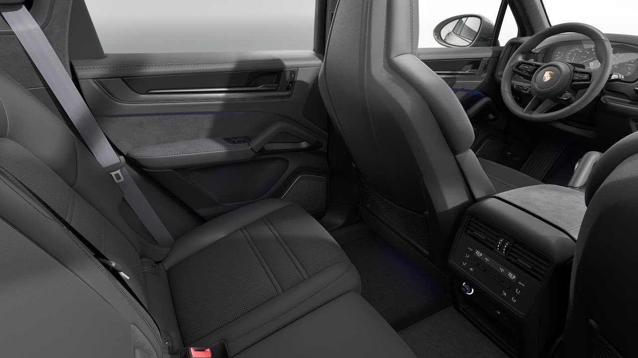 2027 Porsche Cayenne Cayenne GTS